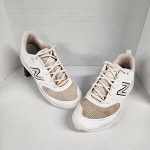 New Balance Women's White Softball Cleats Sneakers Size9